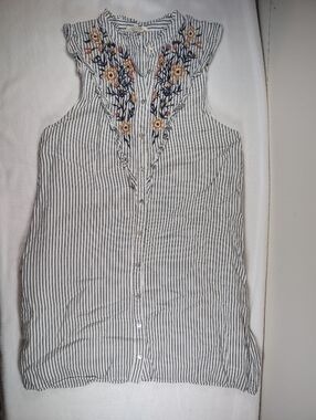 Entro Sleeveless Dress with Floral Embroidery